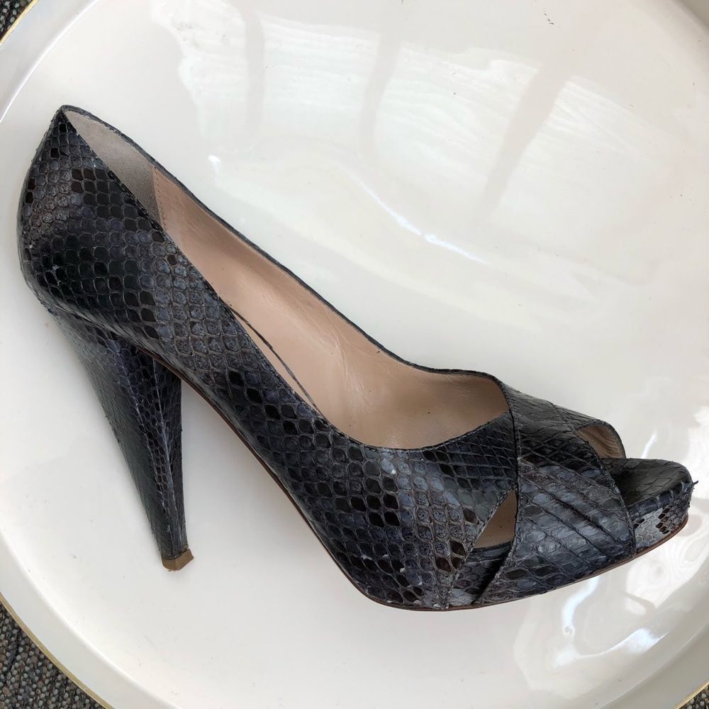 Bally Snakeskin Peep Toe Heels Grey Blue 9.5 40 - Picture 3 of 8